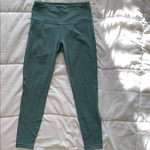 Athleta Salutation 7/8 legging - Oxidized Green